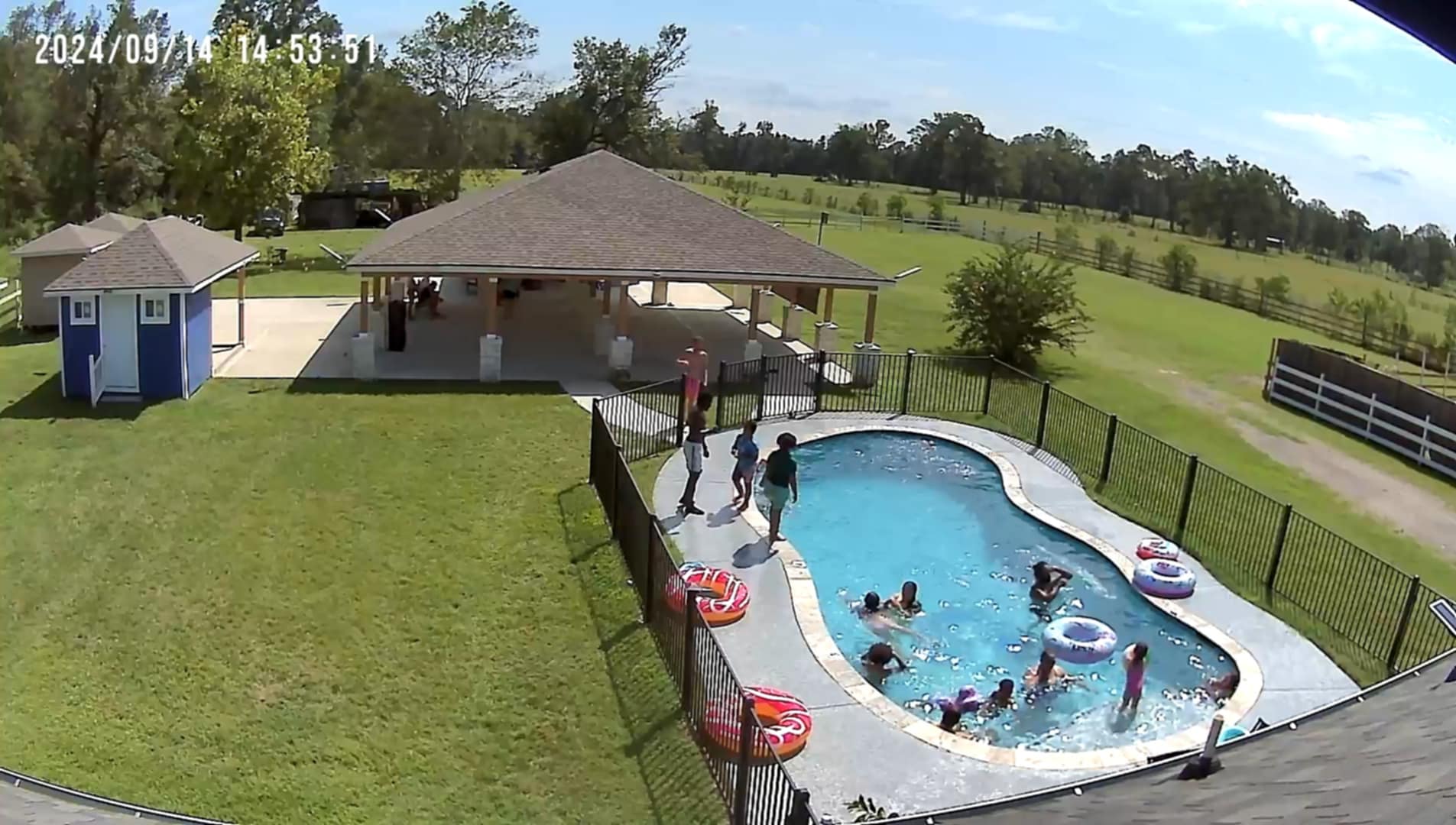 Perla's ranch venue and pool